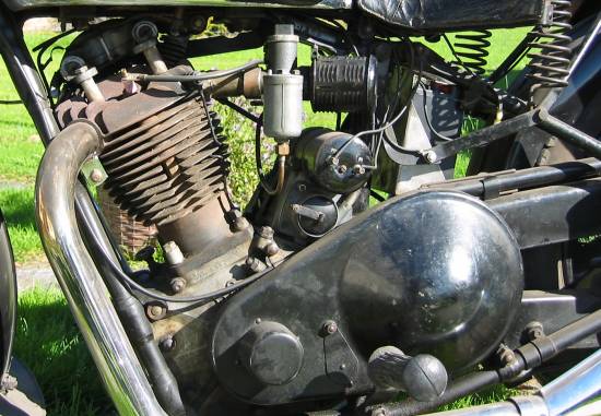 Motor vänster BSA M35-11 Sloper ohv 600 1935